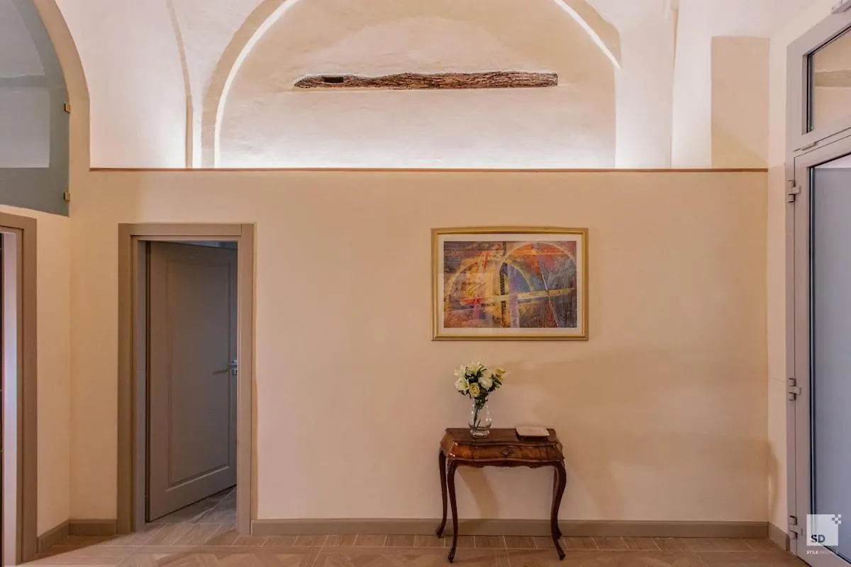 Design Suite In Historical Palace Bolonia 0*,